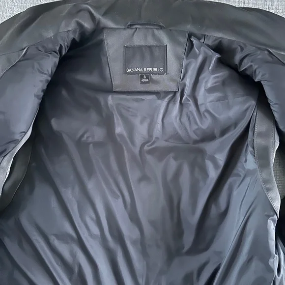 Banana Republic Men's Dark Grey Prima Loft Puffer Vest Sz: Small - Picture 3 of 8